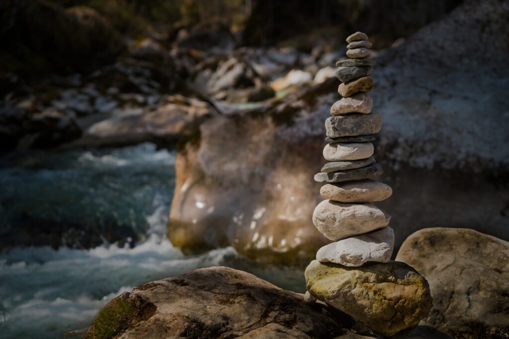 Rock balancing formation